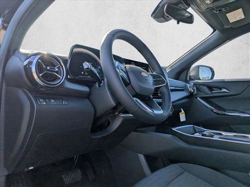 New 2026 Chevrolet Equinox LT image 9