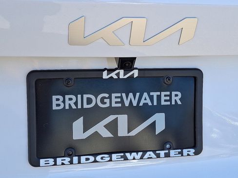New 2026 Kia Sorento LX FWD image 11