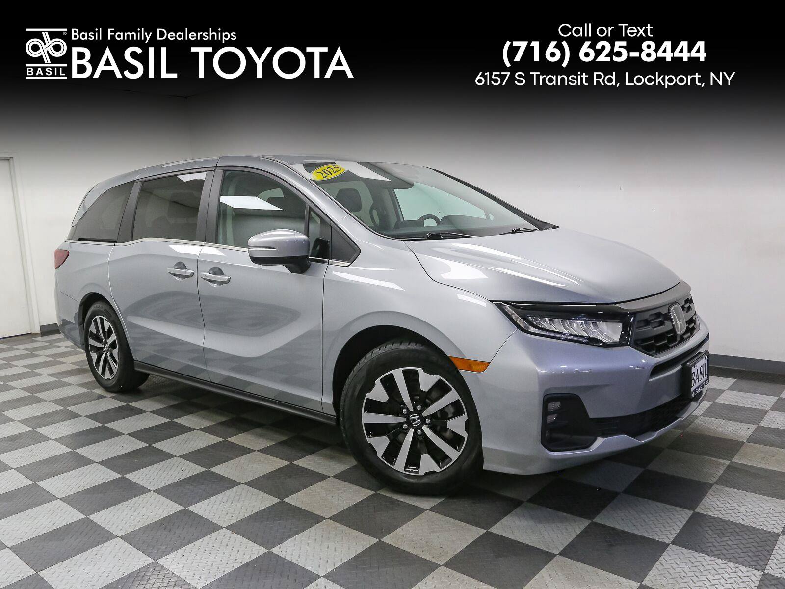 Used 2025 Honda Odyssey EX-L image 1