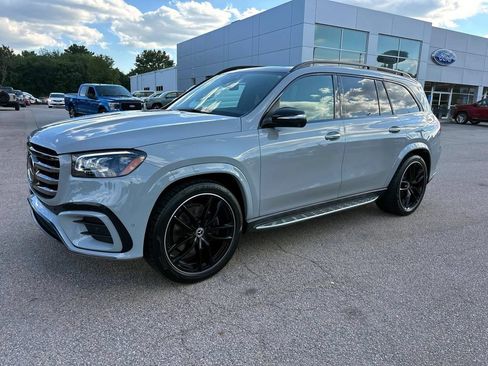 Used 2024 Mercedes-Benz GLS 450 4MATIC w/ AMG Line Exterior image 6