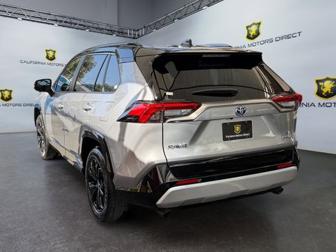 Used 2023 Toyota RAV4 XSE AWD/4WD image 2