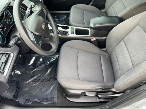 Used 2018 Chevrolet Cruze LS image 26