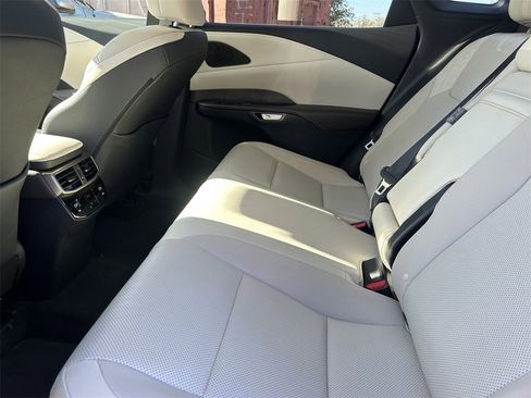 Used 2024 Lexus RX 350h image 15