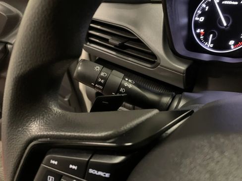 Used 2024 Subaru Crosstrek 2.0i Premium image 23