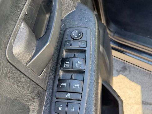 Used 2018 RAM 1500 Express w/ Express Value Package AWD/4WD image 19