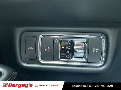 Used 2022 Lincoln Aviator AWD w/ Premium Package image 20
