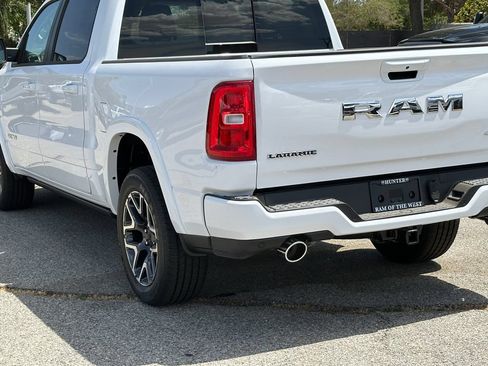 New 2026 RAM 1500 Laramie AWD/4WD image 5