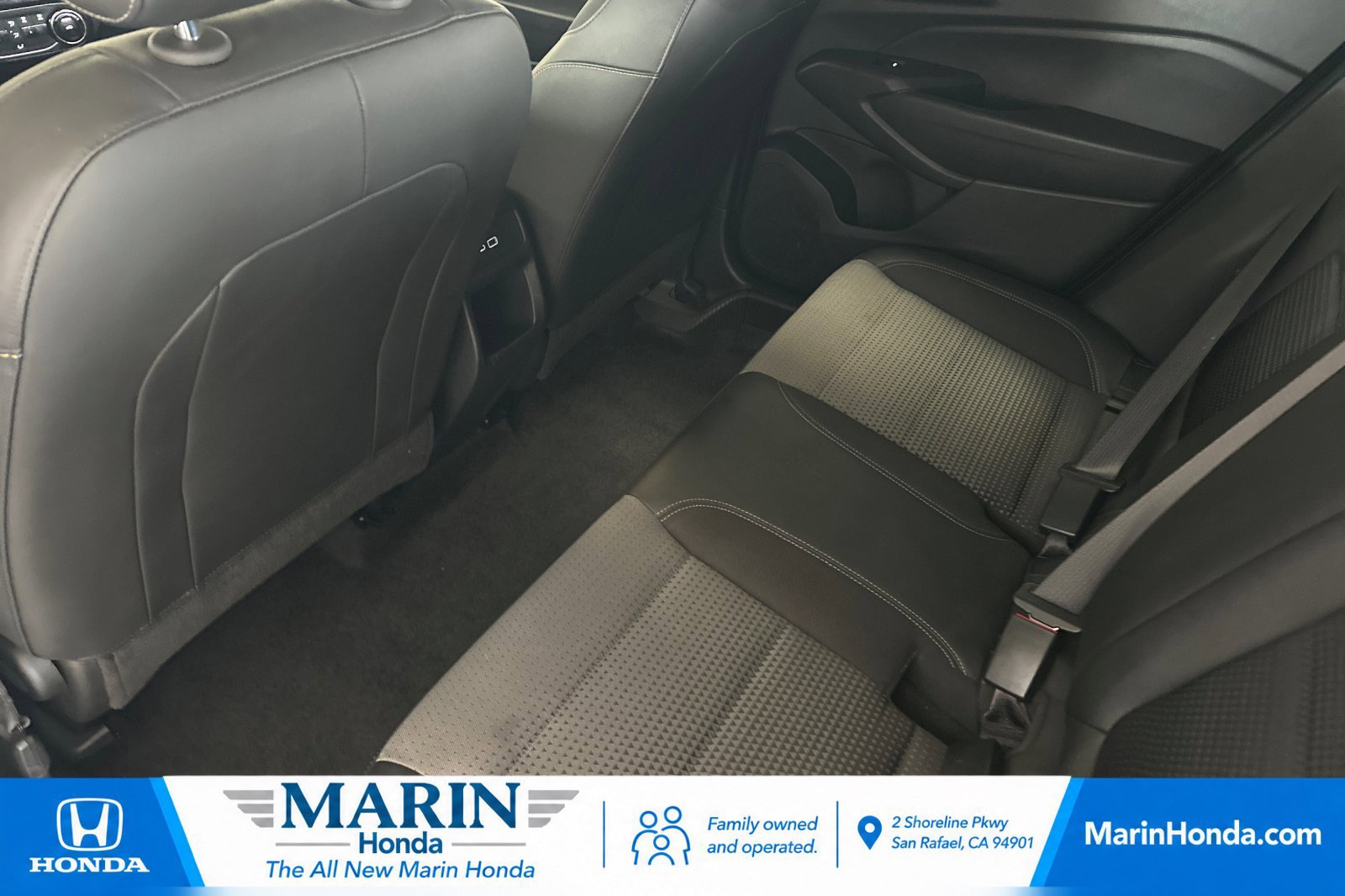 Used 2025 Chevrolet Trax LT FWD image 13