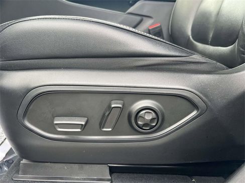 Certified 2023 Jeep Grand Cherokee Limited image 23