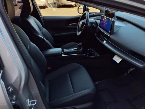 Certified 2023 Toyota Prius XLE image 25