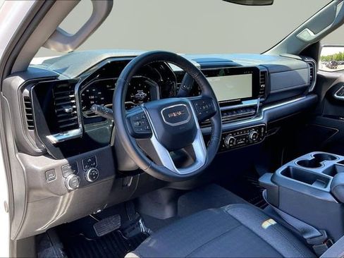 Used 2024 GMC Sierra 1500 Elevation AWD/4WD image 12