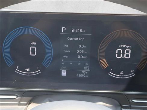 Used 2025 Hyundai Kona SEL AWD/4WD image 14