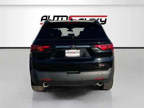 Used 2023 Chevrolet Traverse RS image 6