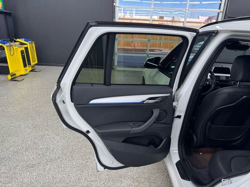 Used 2019 BMW X1 xDrive28i w/ M Sport Package image 12
