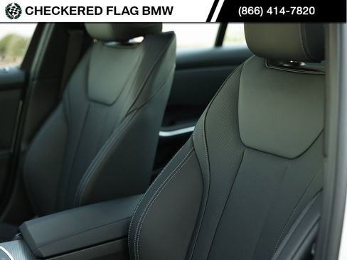 Used 2025 BMW 330i Sedan w/ M Sport Package image 23