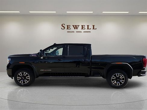 Used 2022 GMC Sierra 2500 AT4 w/ Gooseneck/5TH Wheel Package image 2