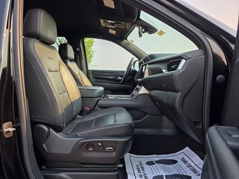 Used 2022 GMC Yukon XL Denali image 27