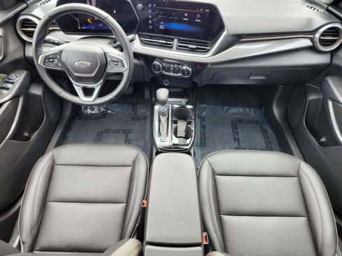 Used 2024 Chevrolet Trax ACTIV w/ Sunroof Package FWD image 10