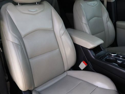 Used 2019 Cadillac XT4 Premium Luxury image 21