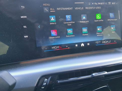 Used 2025 BMW X2 xDrive28i w/ Premium Package image 22