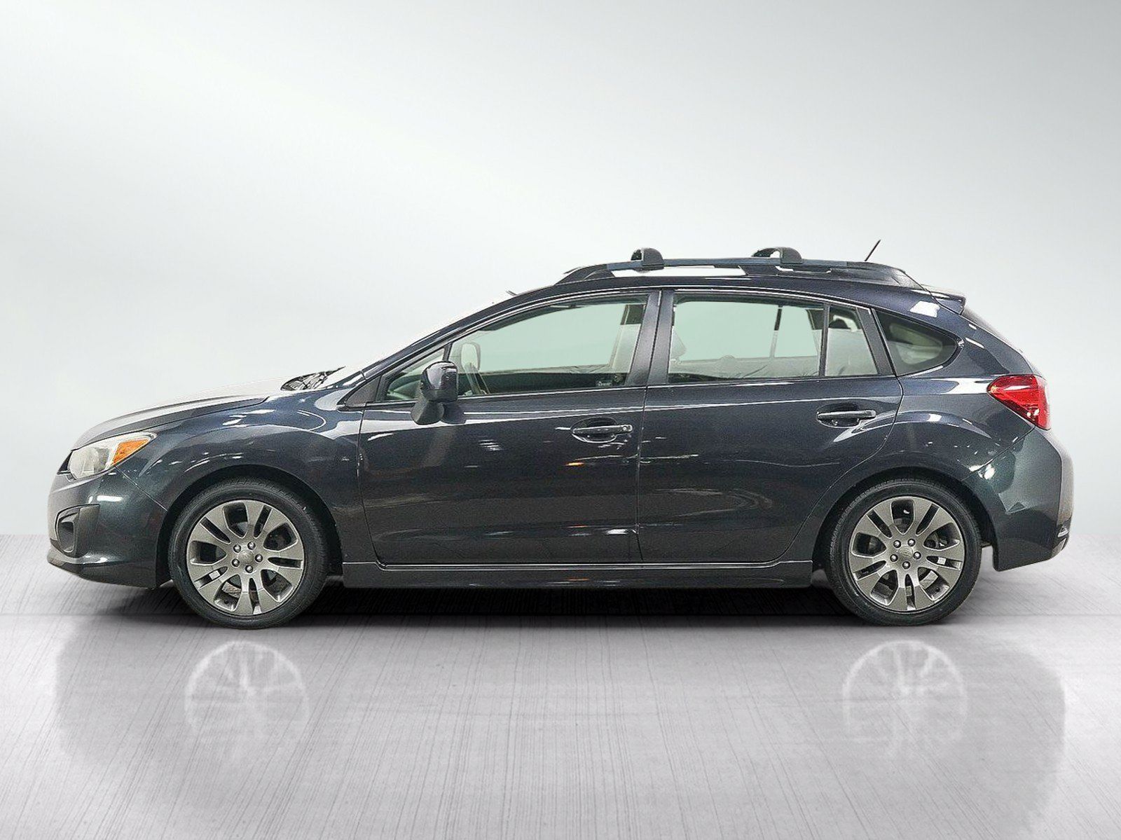 Used 2013 Subaru Impreza 2.0i Sport Premium AWD/4WD image 2