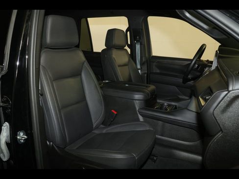 Used 2023 Chevrolet Tahoe LT image 32