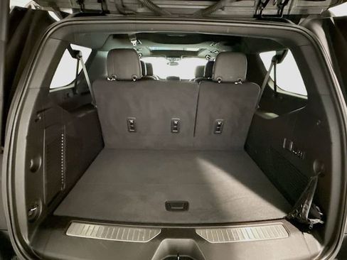Used 2023 GMC Yukon XL AT4 w/ Technology Package image 24