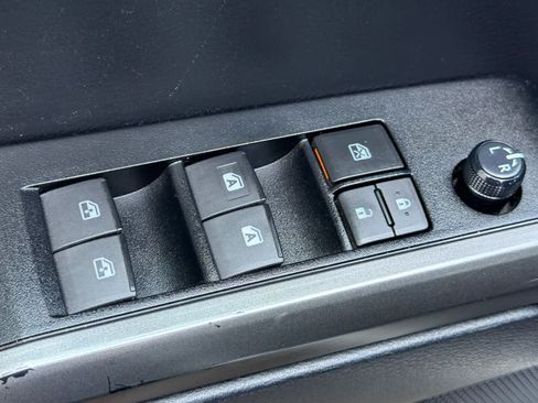 Used 2021 Toyota Tacoma TRD Sport w/ Technology Package AWD/4WD image 13