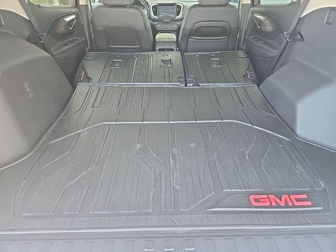Used 2023 GMC Terrain Denali w/ Denali Premium Package AWD/4WD image 40