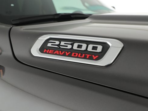 Used 2024 RAM 2500 Tradesman w/ Chrome Appearance Group image 4