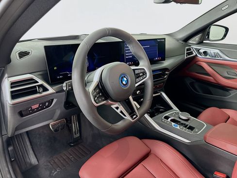 Used 2025 BMW i4 eDrive40 w/ M Sport Package RWD image 9