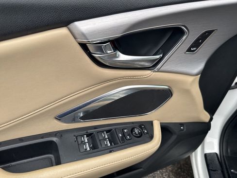 Used 2020 Acura RDX FWD image 9