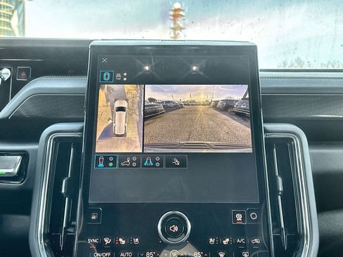 New 2026 GMC Yukon XL Elevation w/ Elevation Premium Package image 19