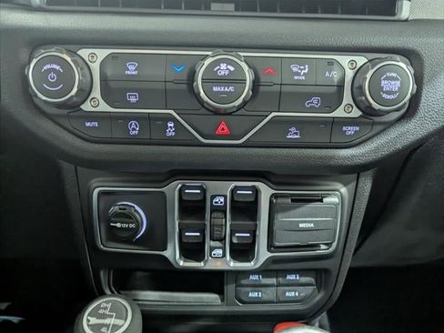 New 2026 Jeep Gladiator Sport image 44