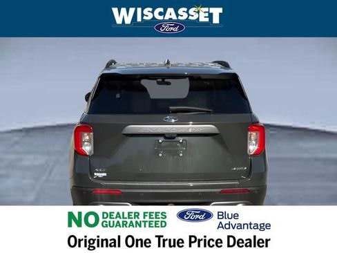 Used 2023 Ford Explorer XLT w/ Equipment Group 202A AWD/4WD image 32
