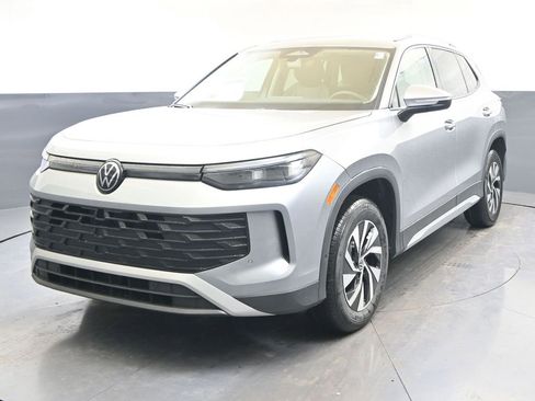 New 2026 Volkswagen Tiguan S image 1