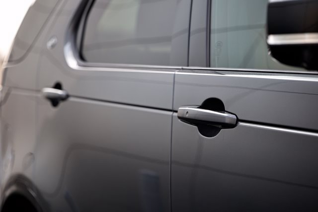 New 2026 Land Rover Discovery Limited Edition AWD/4WD image 15