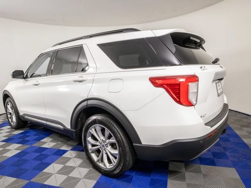 Used 2023 Ford Explorer XLT w/ Equipment Group 202A AWD/4WD image 7