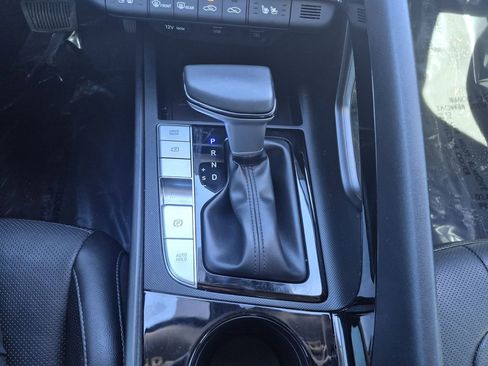 Used 2023 Hyundai Elantra Limited image 10