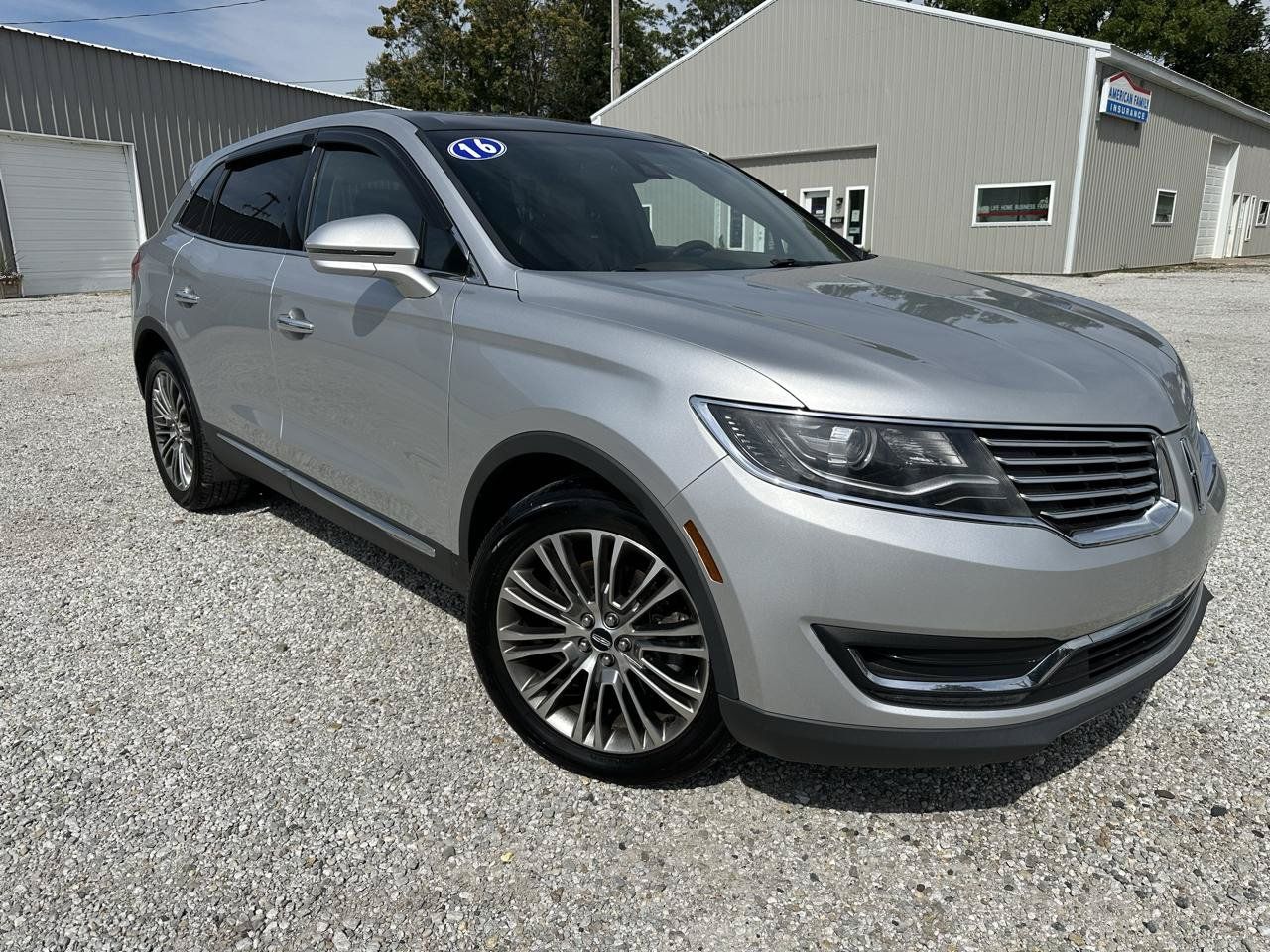 Used 2016 Lincoln MKX Reserve w/ Climate Package AWD/4WD image 1
