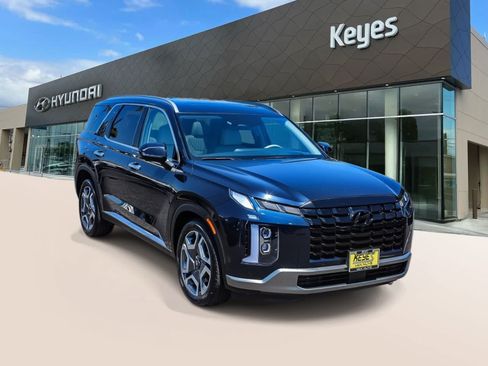 Certified 2024 Hyundai Palisade Limited FWD image 3