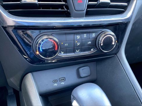 Certified 2024 Buick Encore GX Sport Touring w/ Comfort Package FWD image 32