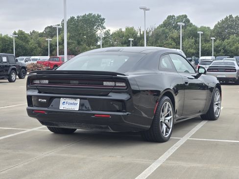 New 2025 Dodge Charger R/T Scat Pack w/ Track Pack image 4