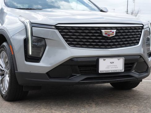 Certified 2025 Cadillac XT4 Premium Luxury image 29
