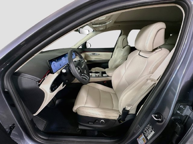 New 2027 Genesis GV70 2.5T Select AWD/4WD image 16