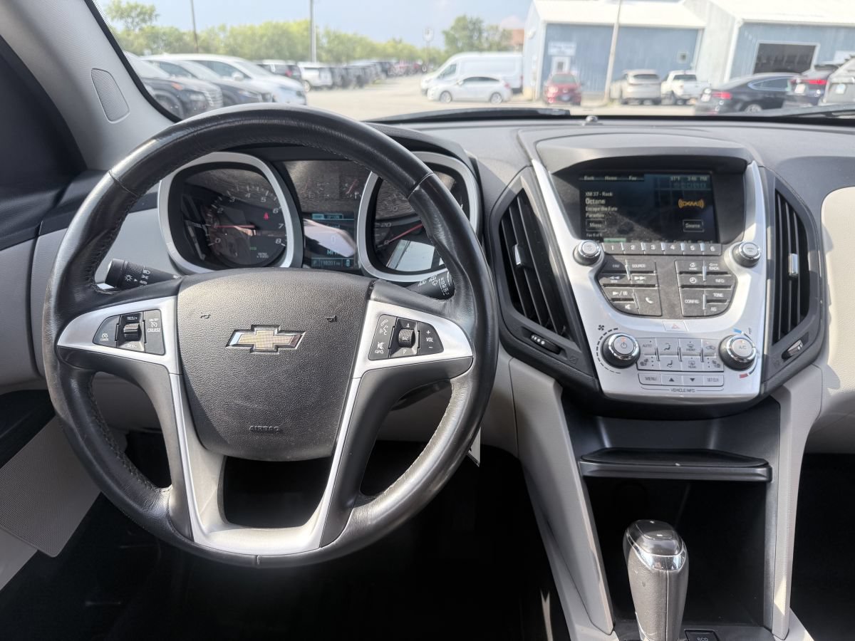 Used 2016 Chevrolet Equinox LT w/ Convenience Package FWD image 9