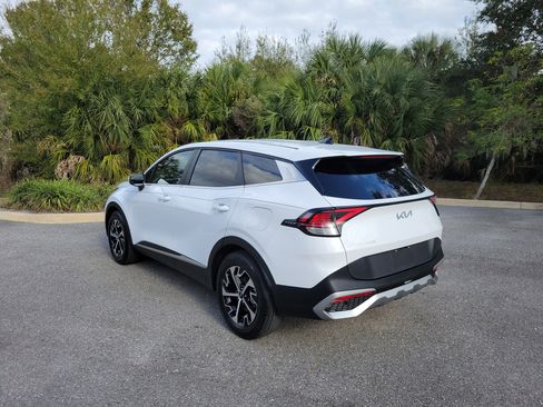 Used 2023 Kia Sportage EX image 6