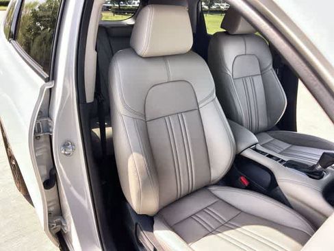 Used 2026 Honda HR-V EX-L image 12