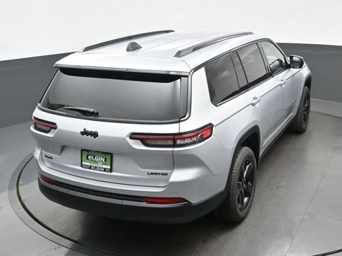 New 2025 Jeep Grand Cherokee L Limited w/ Black Appearance Package AWD/4WD image 23