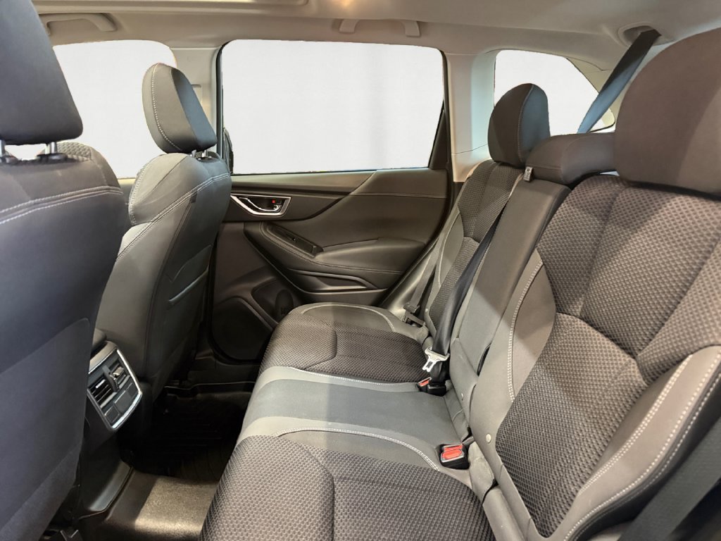Used 2021 Subaru Forester Premium AWD/4WD image 14